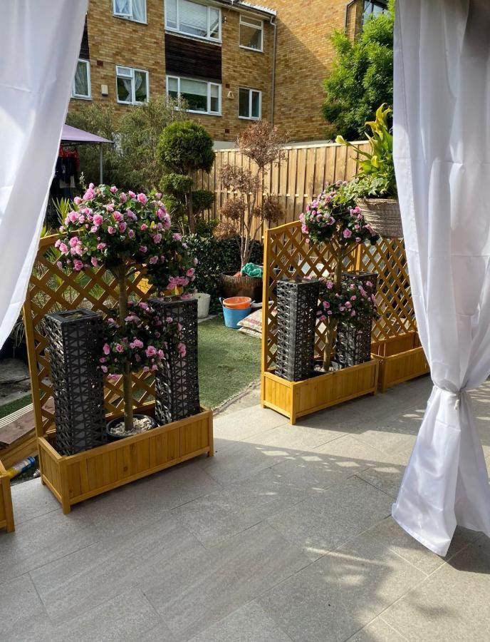 Apartment Luxe Free Wifi, Free Parking, Free Netflix Friern Barnet エクステリア 写真