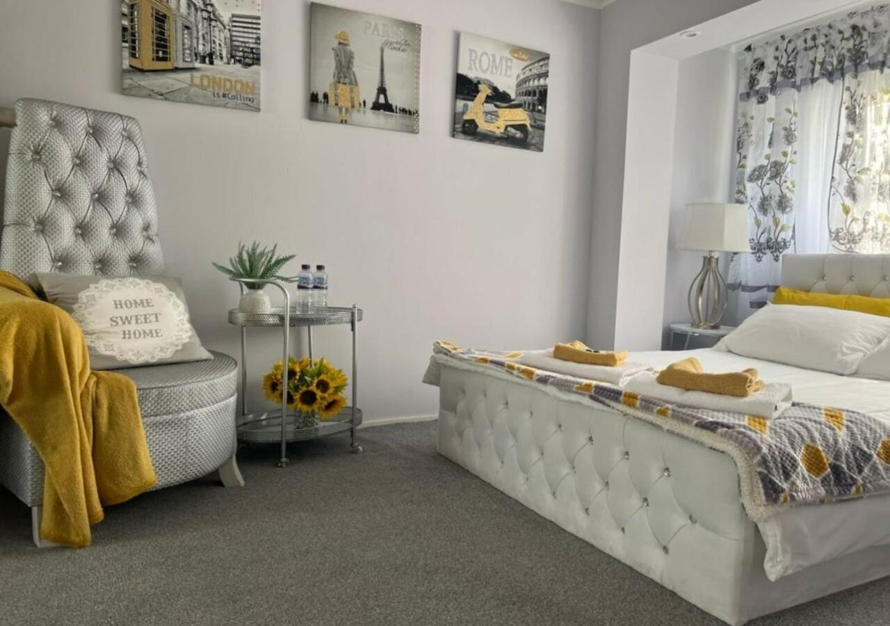 Apartment Luxe Free Wifi, Free Parking, Free Netflix Friern Barnet エクステリア 写真